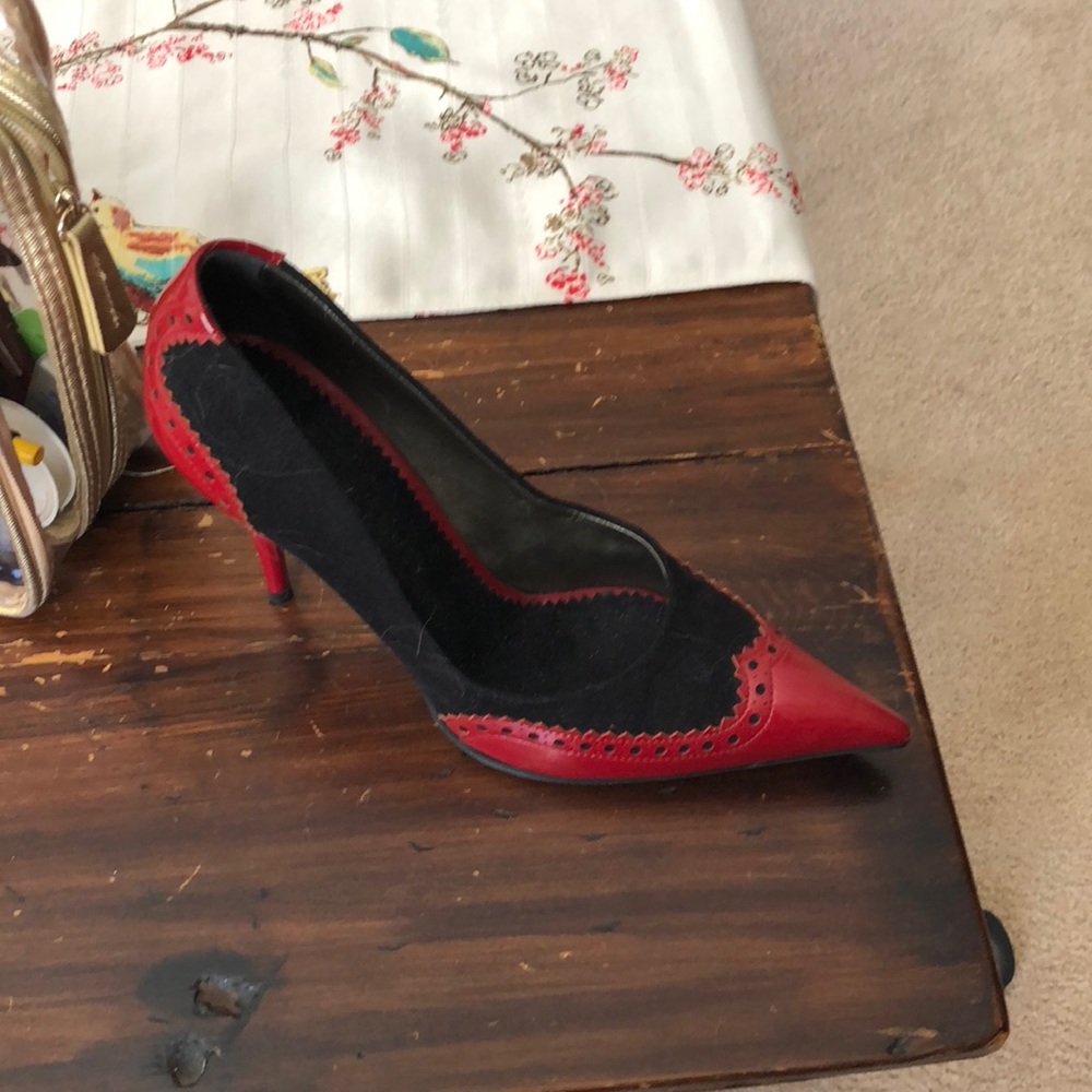 Stella McCartney two-tone pointy toe pumps